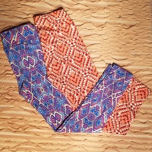 Lularoe OS set of 2 Leggings *Diamond Set*